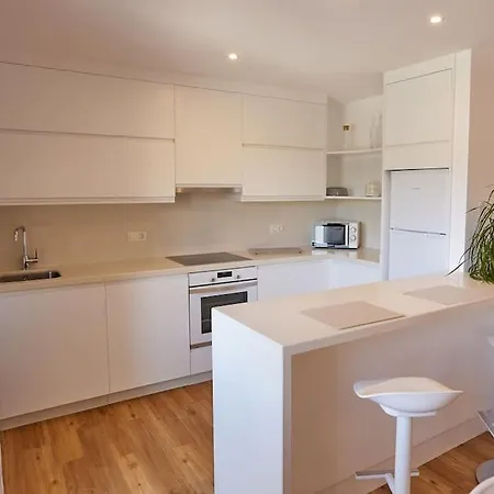 White アパート オ・ビセード